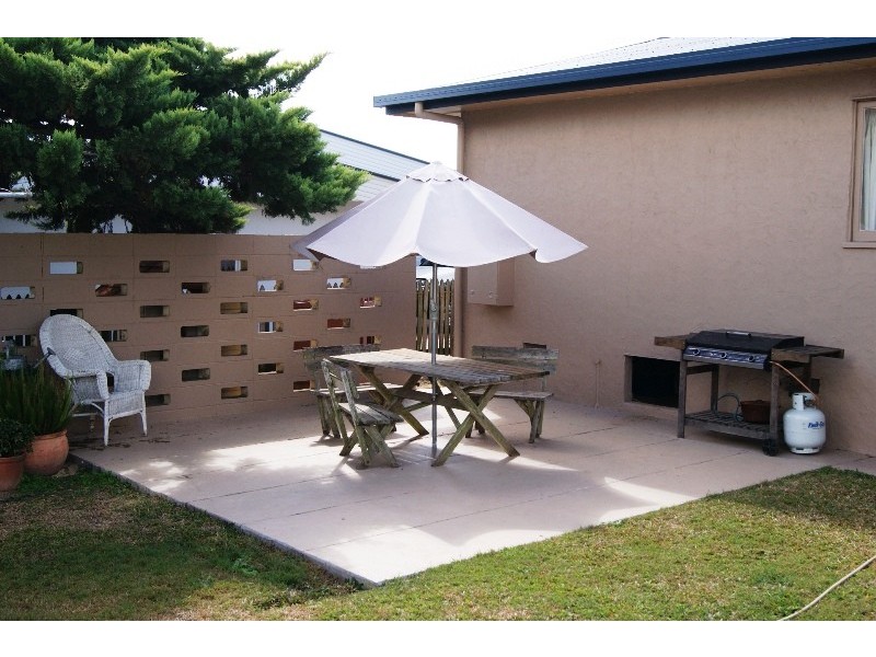 23 BAKER STREET, Kepnock QLD 4670