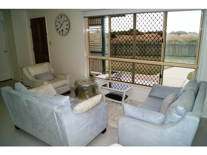 121 SHELLEY STREET, Burnett Heads QLD 4670