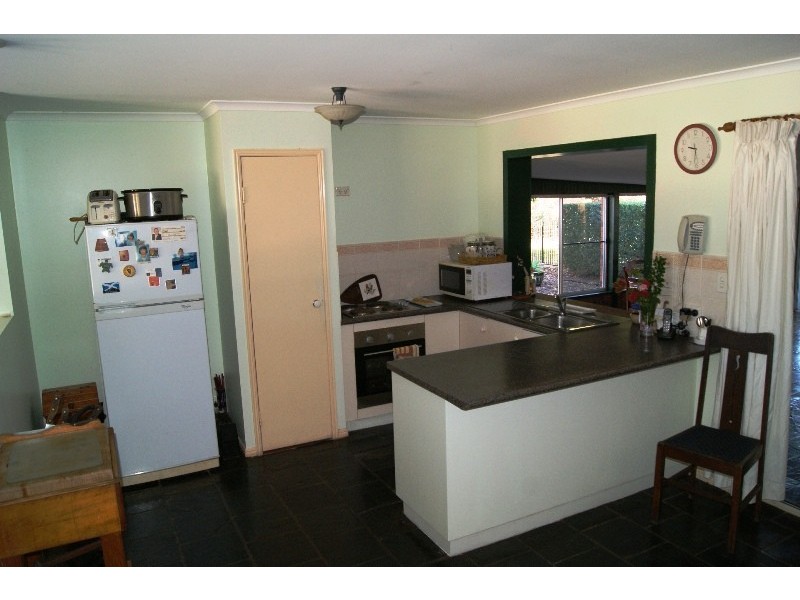 33 DAVENPORT DRIVE, Coonarr QLD 4670