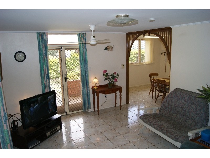 2a  Hussey Street, Avenell Heights QLD 4670