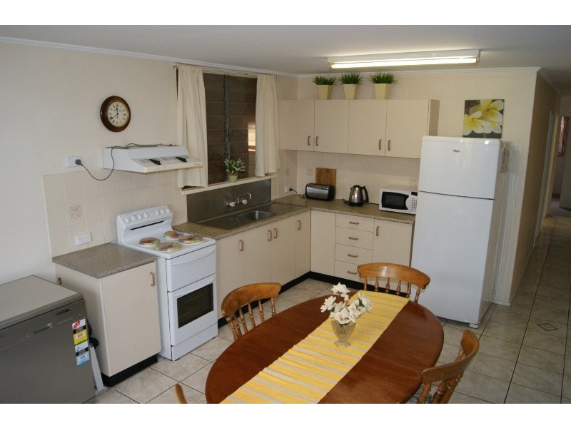 2a  Hussey Street, Avenell Heights QLD 4670