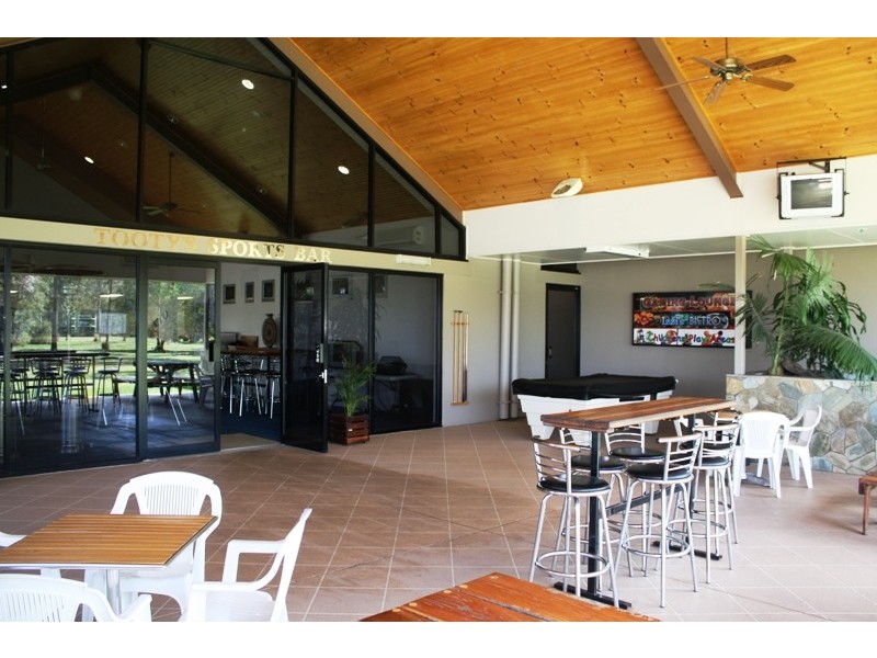 Moore Park Beach QLD 4670