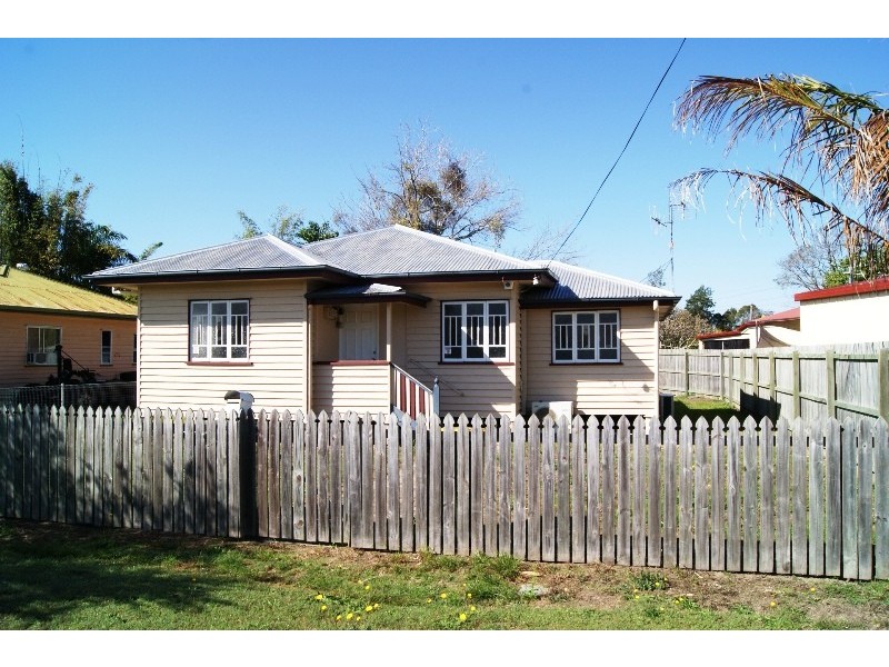 12 WYNTER STREET, Walkervale QLD 4670