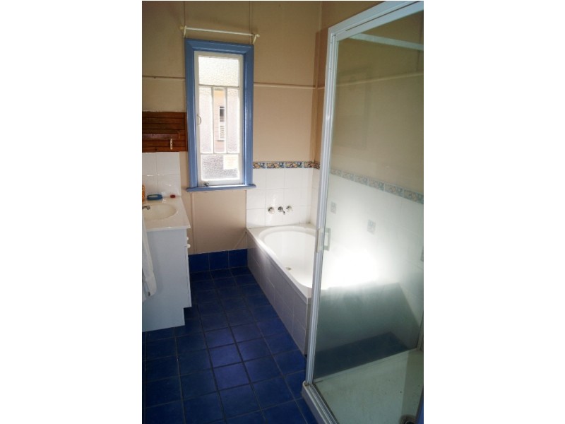 12 WYNTER STREET, Walkervale QLD 4670