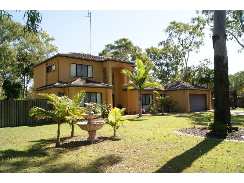 5 ROYAL BOULEVARDE, Moore Park Beach QLD 4670