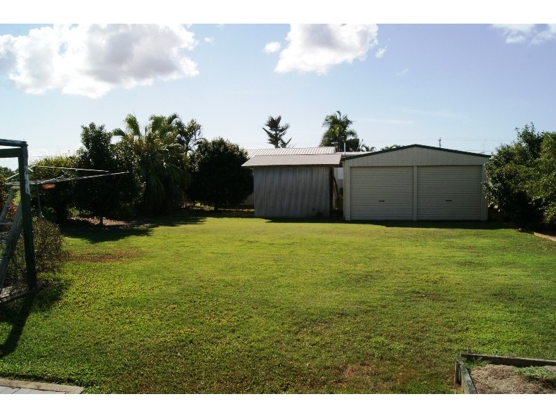 11  LAUREL STREET, Gooburrum QLD 4670