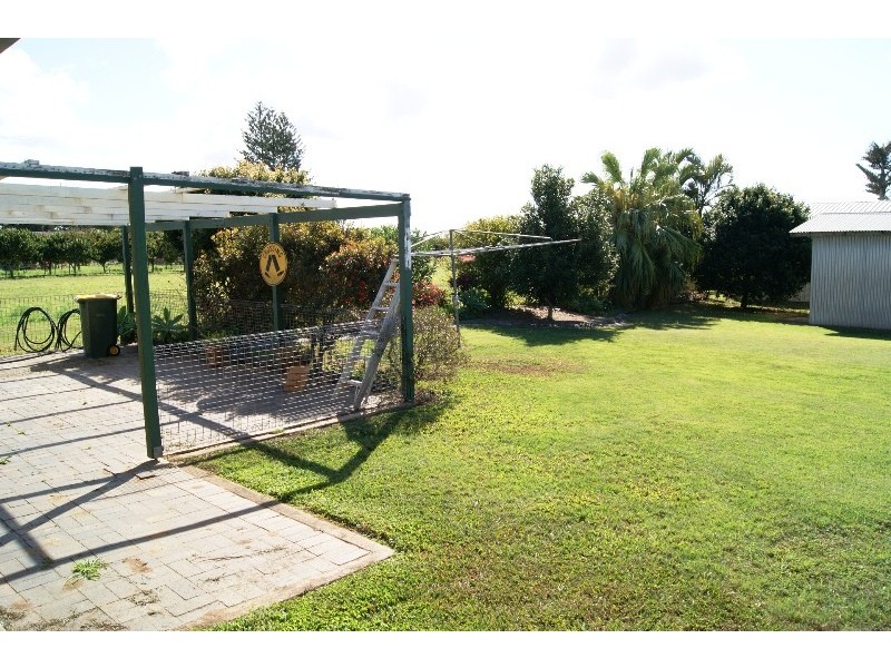 11  LAUREL STREET, Gooburrum QLD 4670