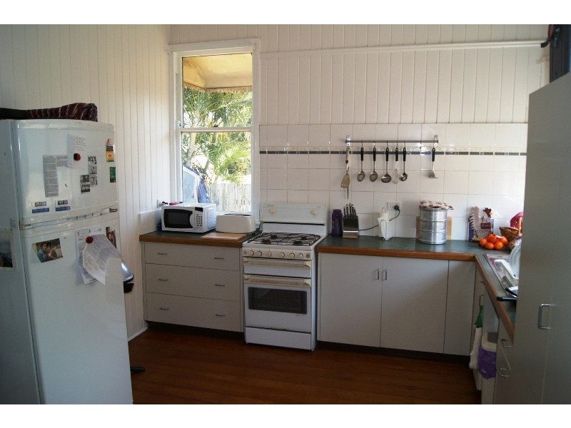 19A SKYRING STREET, Bundaberg East QLD 4670