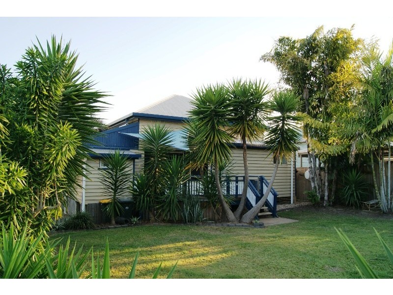 77 STEUART STREET, Bundaberg North QLD 4670
