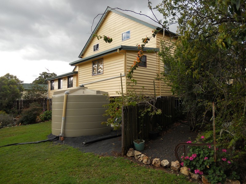 13 Queen Street, Cordalba QLD 4660