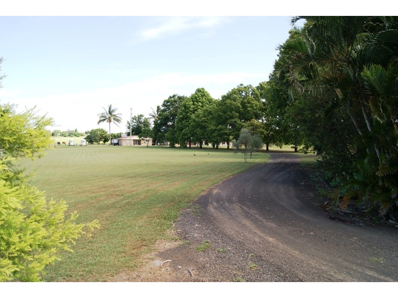 14 BOOLOONGIE ROAD, Gooburrum QLD 4670