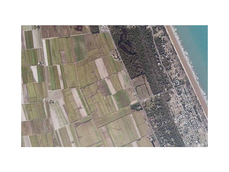 Moore Park Beach QLD 4670