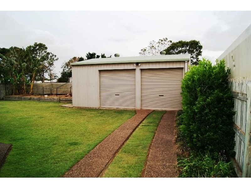 11 CENTENNIAL CIRCUIT, Avenell Heights QLD 4670