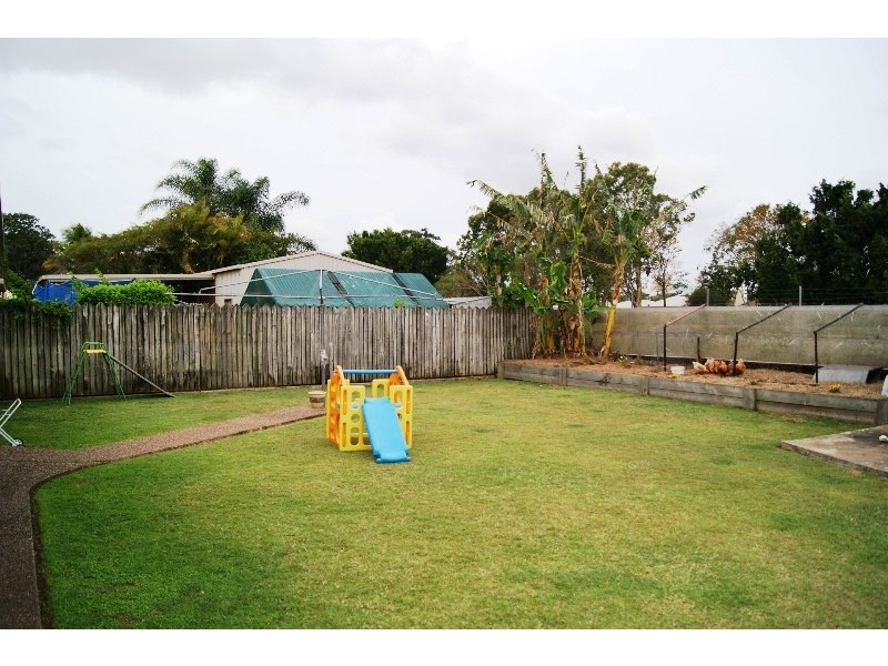 11 CENTENNIAL CIRCUIT, Avenell Heights QLD 4670