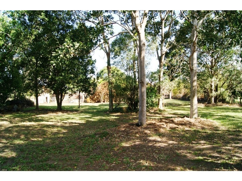 15A LOVERS WALK, Thabeban QLD 4670