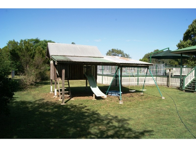 15A LOVERS WALK, Thabeban QLD 4670