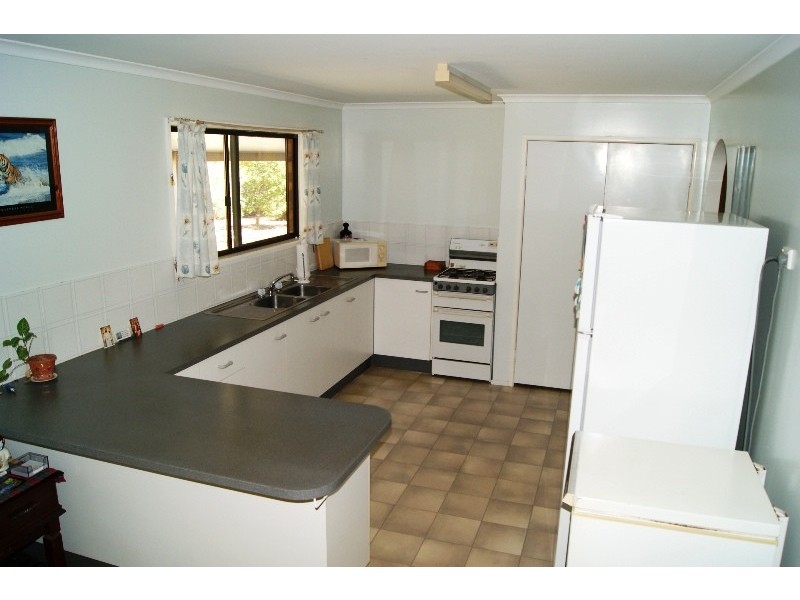 18  DONALD SMITH DRIVE, Bundaberg East QLD 4670