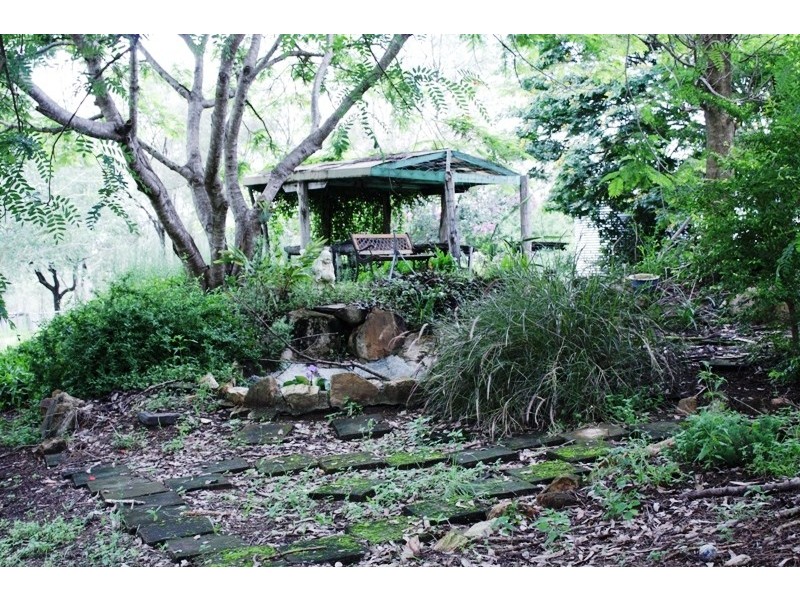 23 Sue’s Avenue, Gin Gin QLD 4671