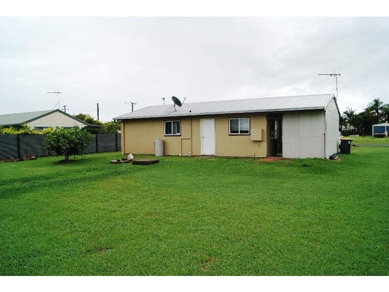 21  GREVILLEA AVENUE, Innes Park QLD 4670