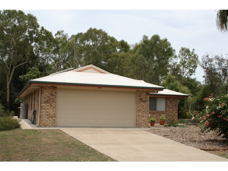 Moore Park Beach QLD 4670