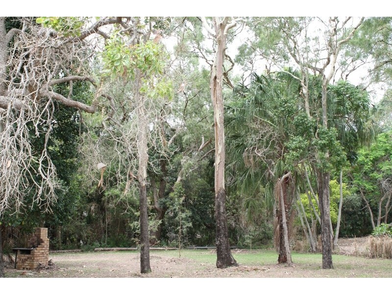 Moore Park Beach QLD 4670