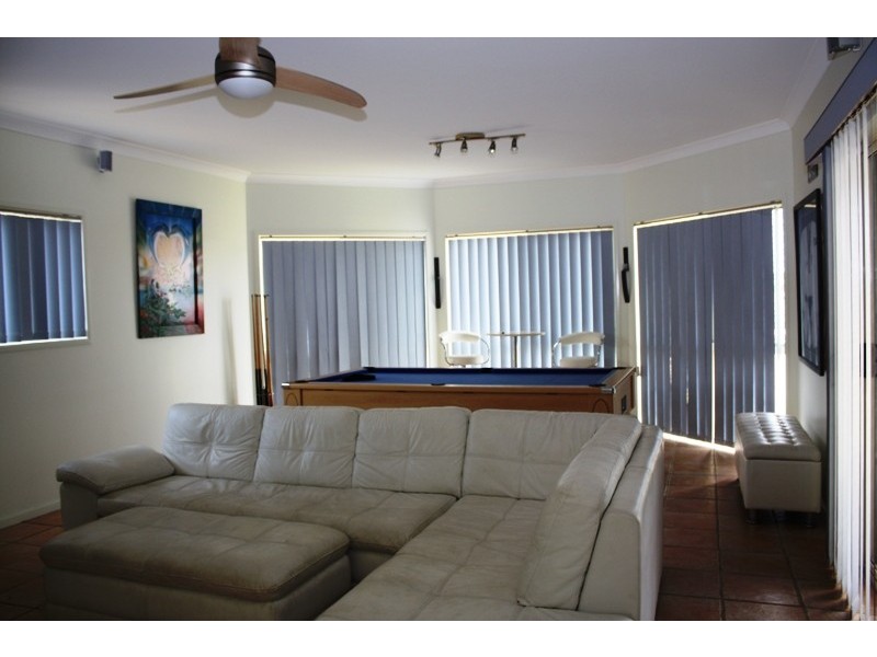 Moore Park Beach QLD 4670