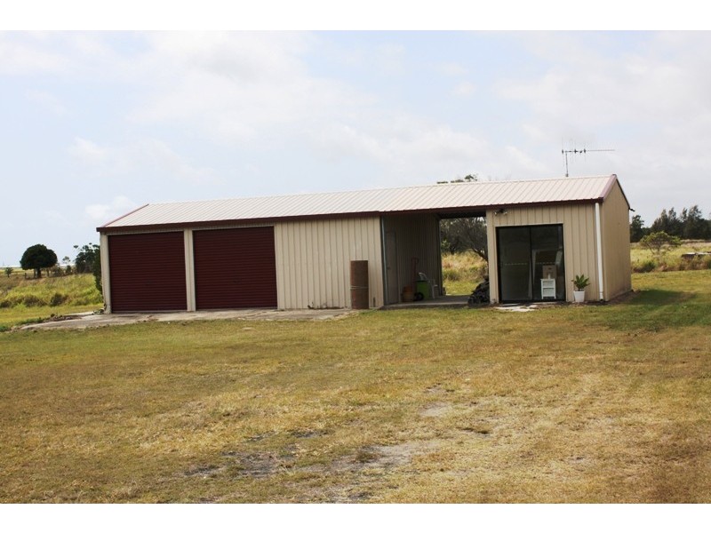 Moore Park Beach QLD 4670