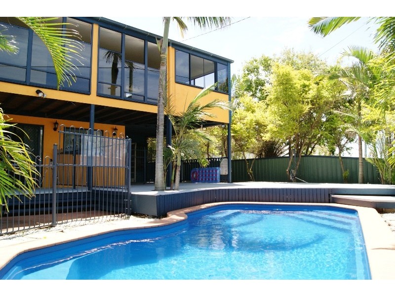 Burnett Heads QLD 4670