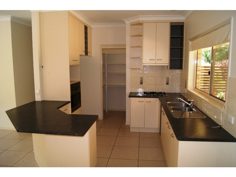 34 Kingfisher Crescent, Moore Park Beach QLD 4670