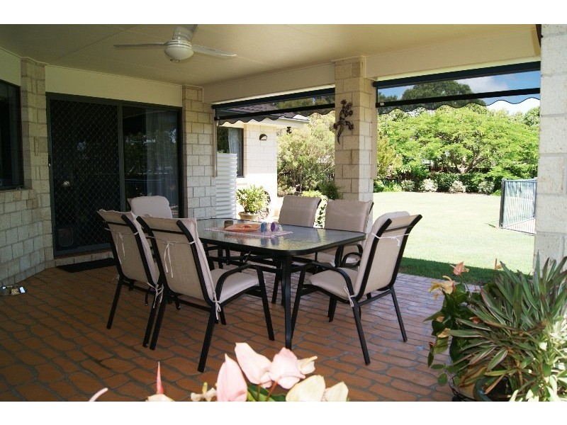1 MELEISHA PLACE, Coral Cove QLD 4670
