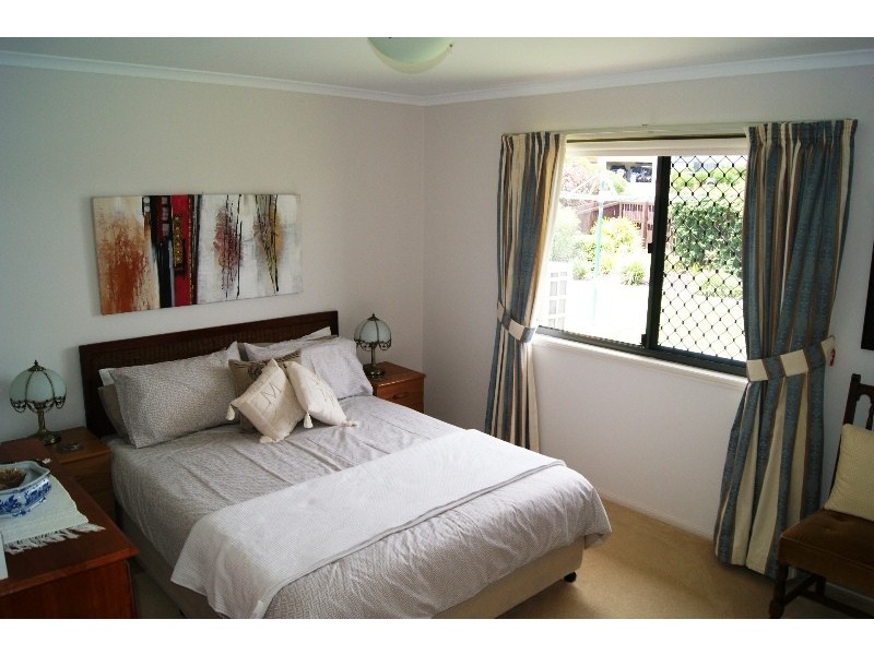 1 MELEISHA PLACE, Coral Cove QLD 4670