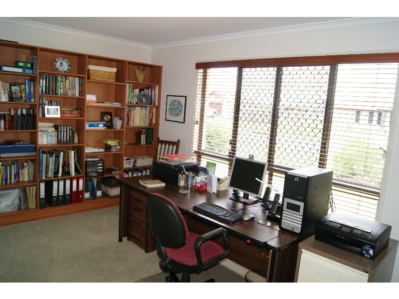 1 MELEISHA PLACE, Coral Cove QLD 4670