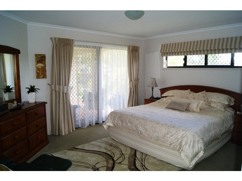 1 MELEISHA PLACE, Coral Cove QLD 4670