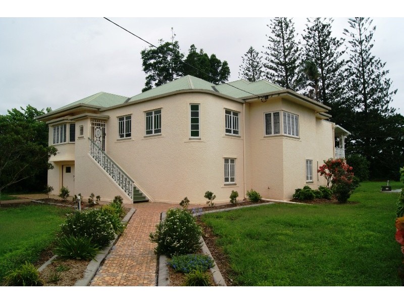 1533 MOORE PARK ROAD, Gooburrum QLD 4670