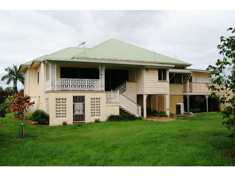 1533 MOORE PARK ROAD, Gooburrum QLD 4670