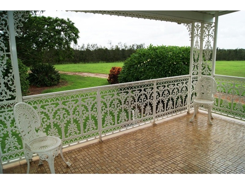 1533 MOORE PARK ROAD, Gooburrum QLD 4670