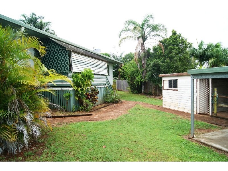 127 KENDALLS ROAD, Avoca QLD 4670