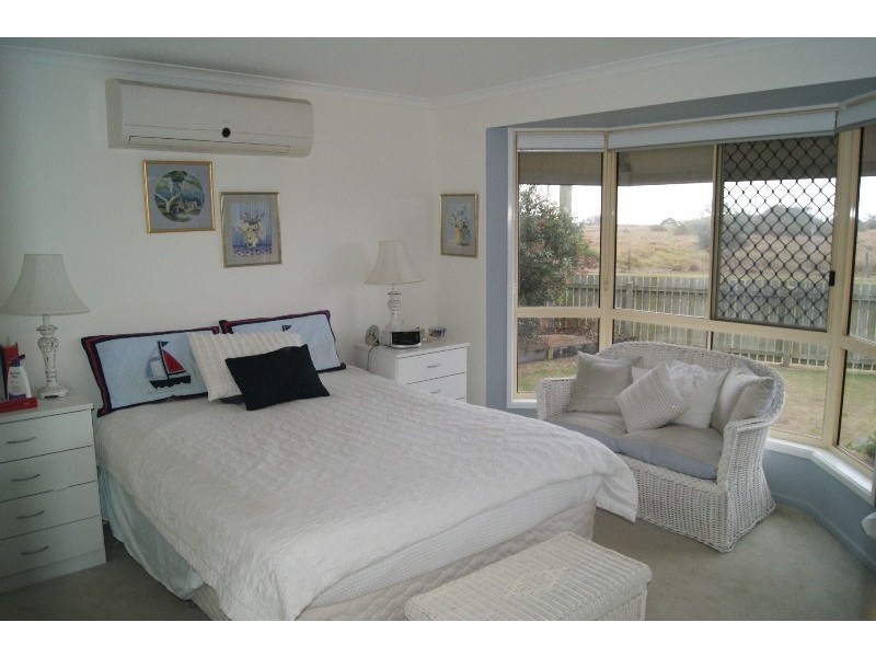 121 SHELLEY STREET, Burnett Heads QLD 4670