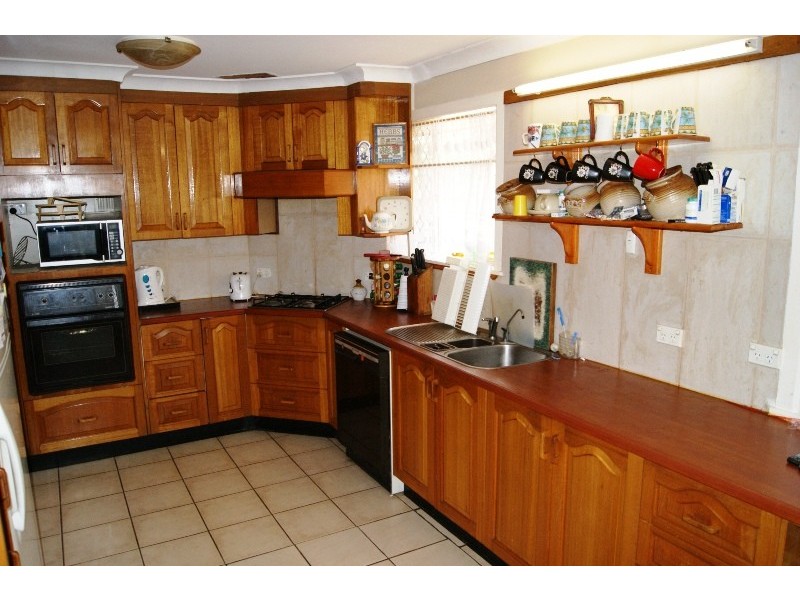 73 Fe Walker Street, Kepnock QLD 4670