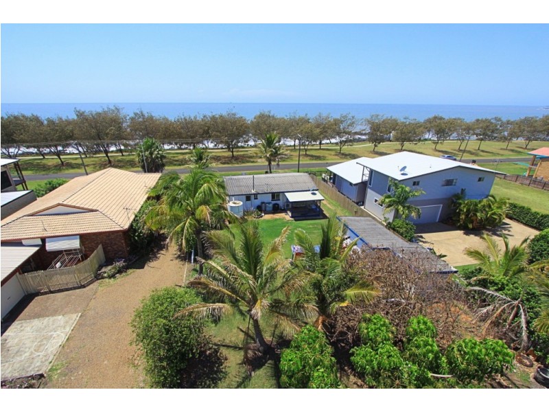 29 Sea Esplanade, Burnett Heads QLD 4670