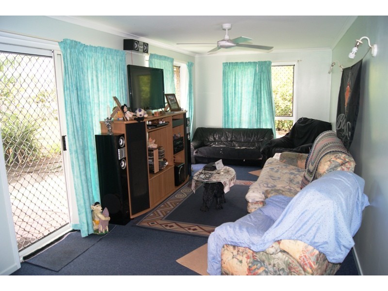 26 BLUEWATER DRIVE, Elliott Heads QLD 4670