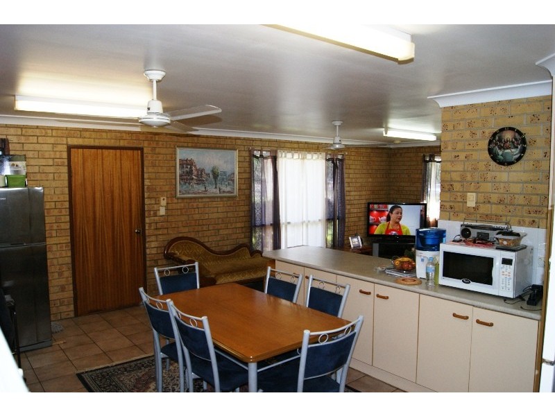 75 Mt Perry Road, Bundaberg North QLD 4670