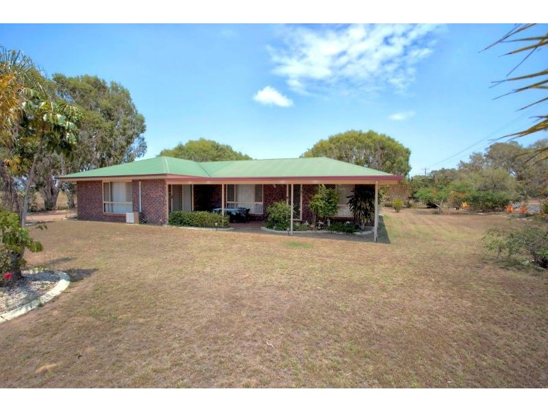 10 Schirmers Court, Moore Park Beach QLD 4670