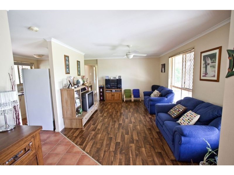 10 Palomino Ave, Branyan QLD 4670