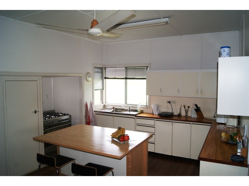 227 FAIRYDALE ROAD, Moore Park Beach QLD 4670