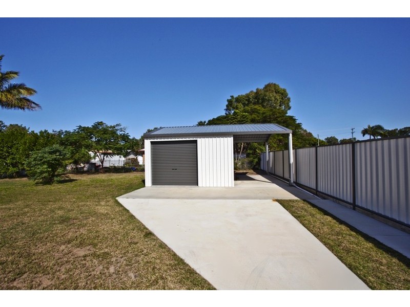 Moore Park Beach QLD 4670