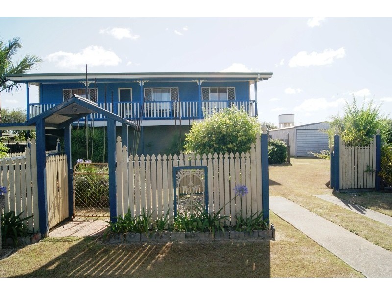 5 DEEGAN COURT, Avenell Heights QLD 4670