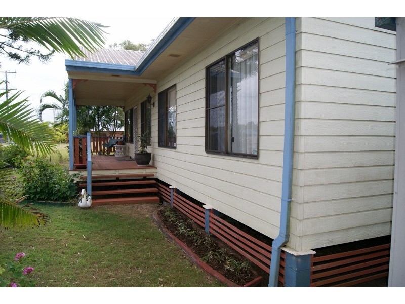 14 ACACIA STREET, Moore Park Beach QLD 4670