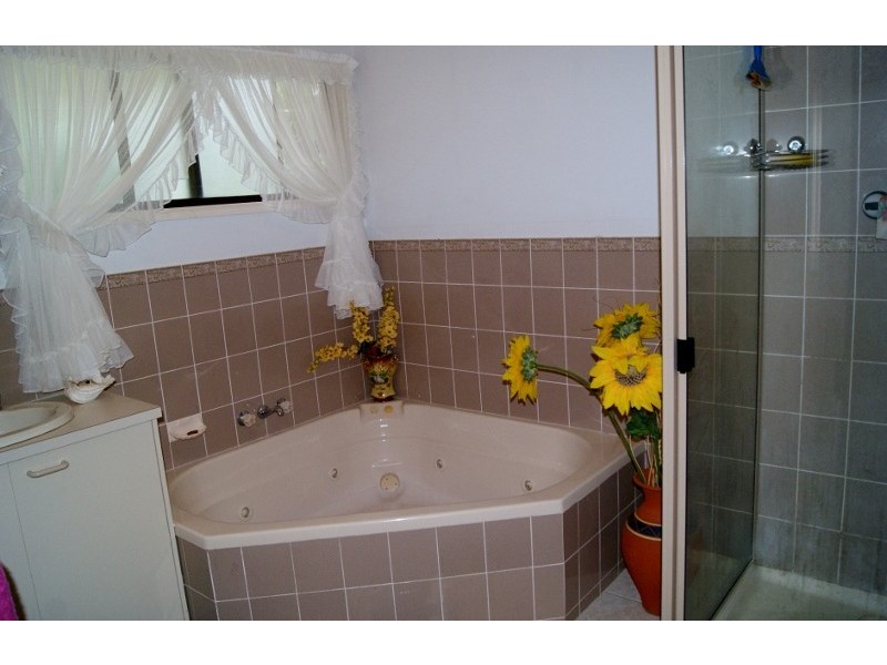 14 ACACIA STREET, Moore Park Beach QLD 4670