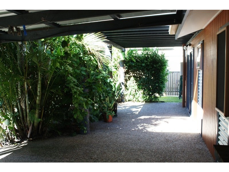 2 Island View Drive, Winfield QLD 4670